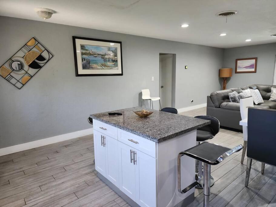 The Perfect Vacation Getaway ! Apartment Miami Exterior foto